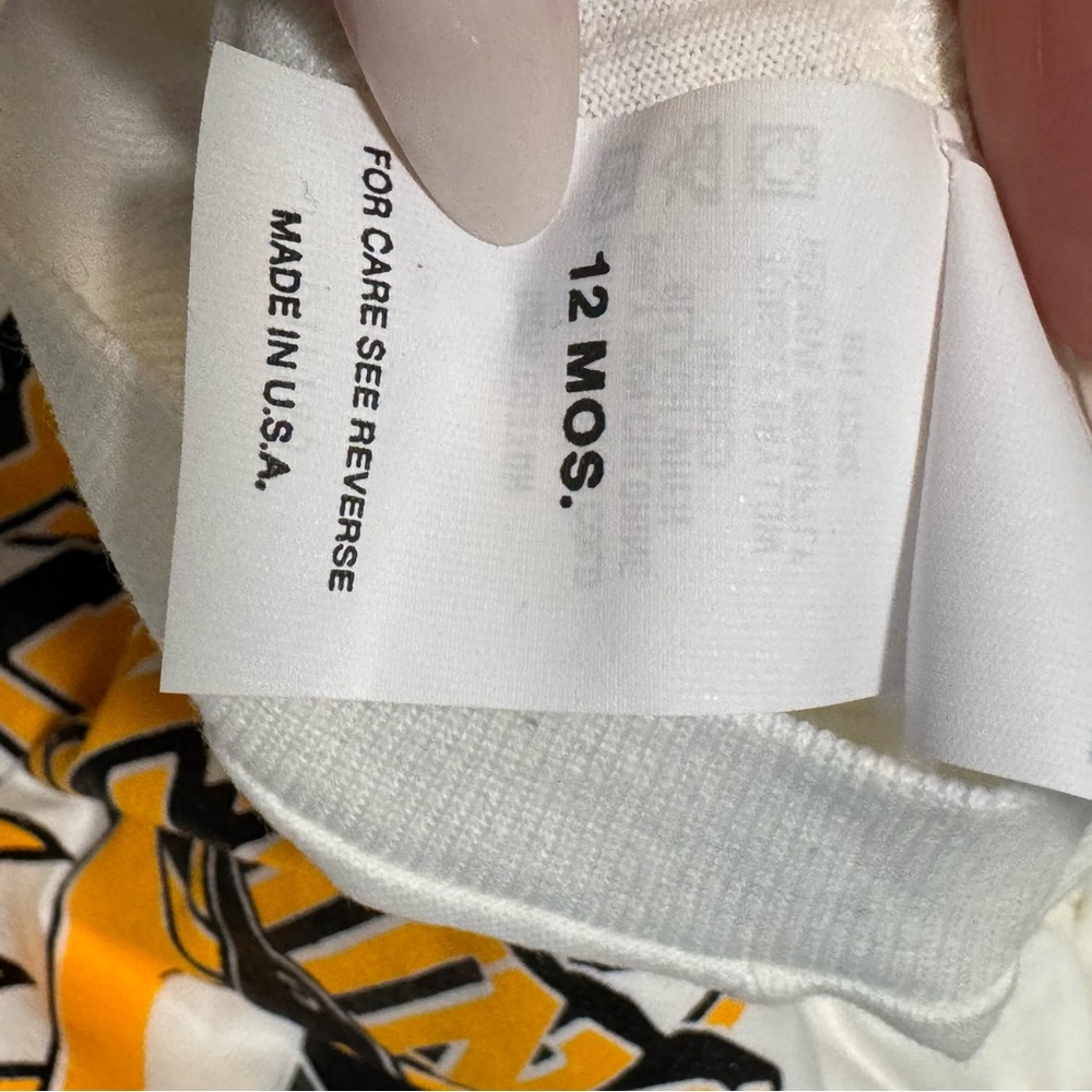 NWT Vintage 90s Pittsburgh Penguins Onsies 12 months NHL - Picture 7 of 10